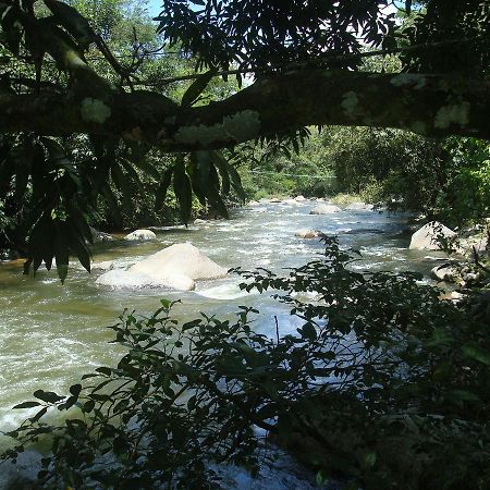 Casa De Campo Dos Sonhos Bed and Breakfast Cachoeiras de Macacu Εξωτερικό φωτογραφία